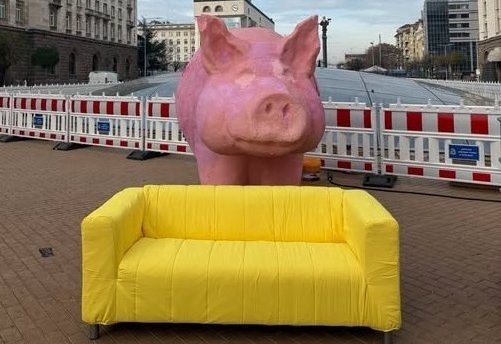 Официална позиция на властта във връзка с протестите снощи все