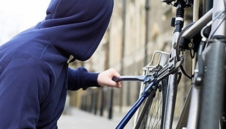 Бандити са откраднали велосипед Крос от училище в Монтана предадоха