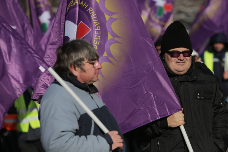 Служители на Агенция Пътна инфраструктура от страната се включиха в