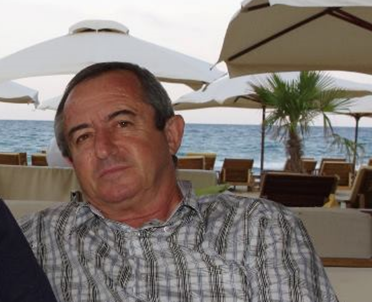 Запаленият тази нощ Лексус във Враца е на общинския съветник