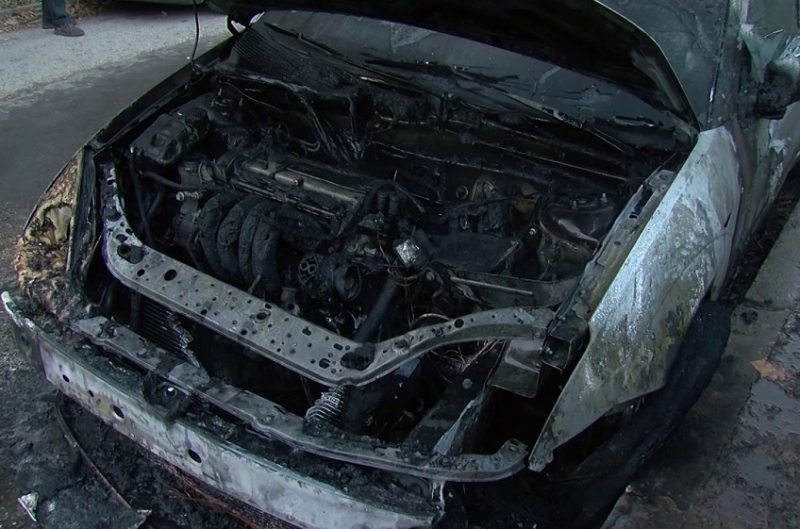 Лек автомобил БМВ е бил запален пред къща във Врачанско