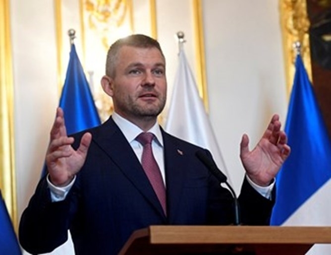 Словакия експулсира руски дипломат след като военното разузнаване разкри че