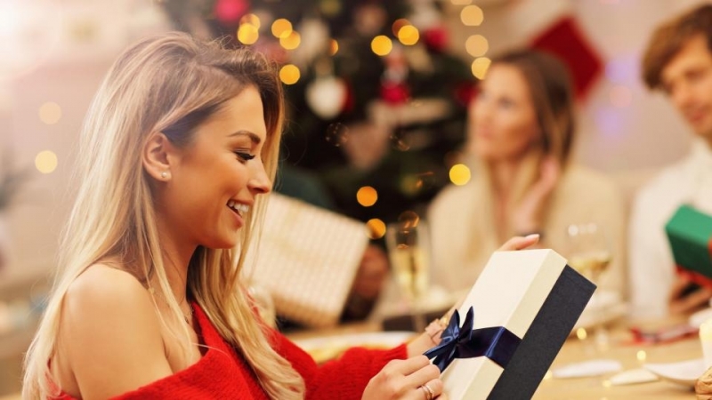 Овен Този ден ще ви донесе много приятни изненади и