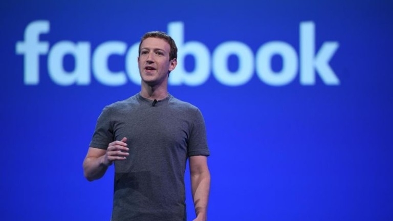 За последните 10 години американската компания Фейсбук Facebook е сключила