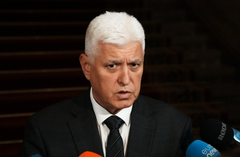 Министър Стоянов успокои за военните самолети в София: Няма никакъв риск за националната сигурност
