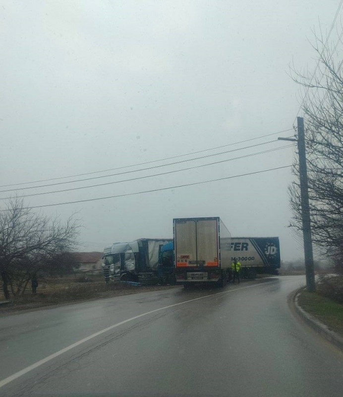 Два ТИР а са се ударили в Монтанско научи агенция BulNews Пътният