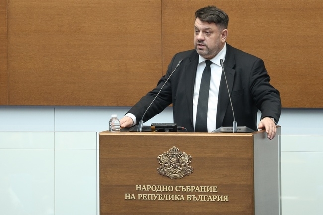 Атанас Зафиров призова партиите да отстъпят от партийния си егоизъм