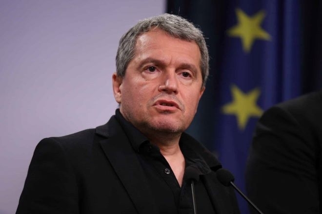 Тошко Йорданов пита защо ДБ саботира процеса по подмяна в регулаторите