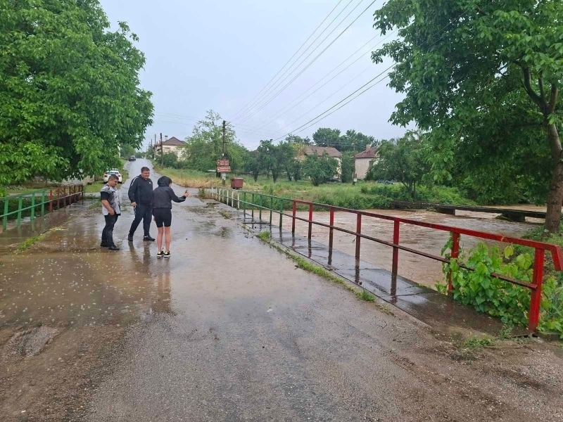 Нормализира се обстановката във врачанското село Лиляче след проливния дъжд