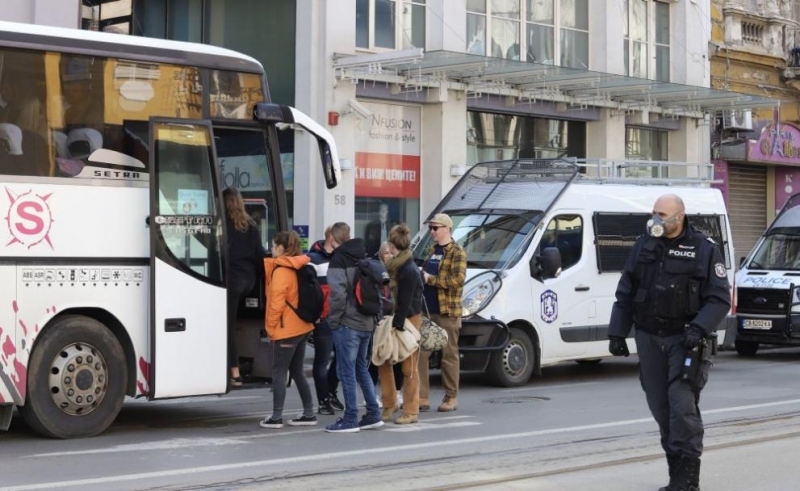 Част от британските туристи са тръгнали от Банско с три