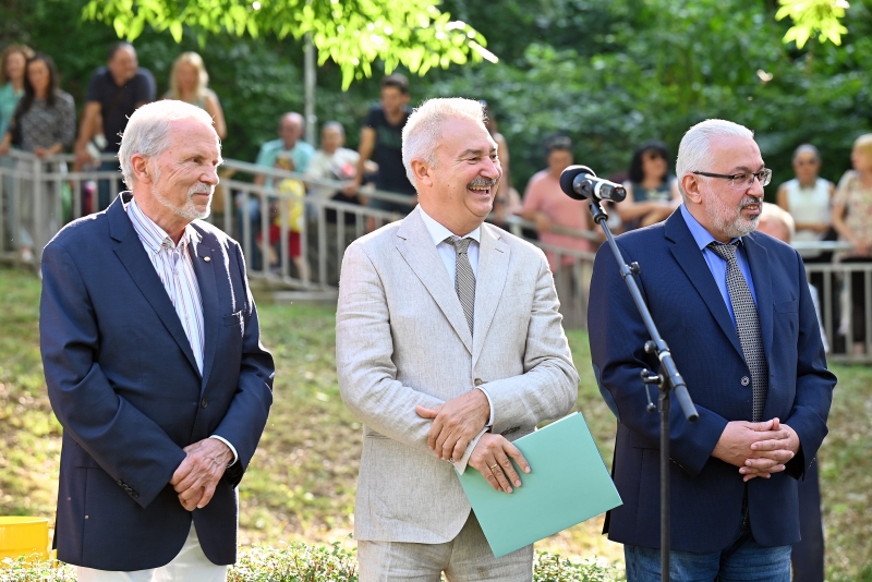 Благодаря Ви за доверието Приел съм работата си  като мисия