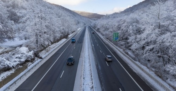 Във връзка със засилен трафик за празничните и почивни дни