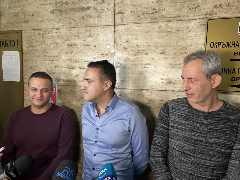Заловените мигранти във Врачанско: Мъже и жени на всякаква възраст, една от тях била в тежко състояние