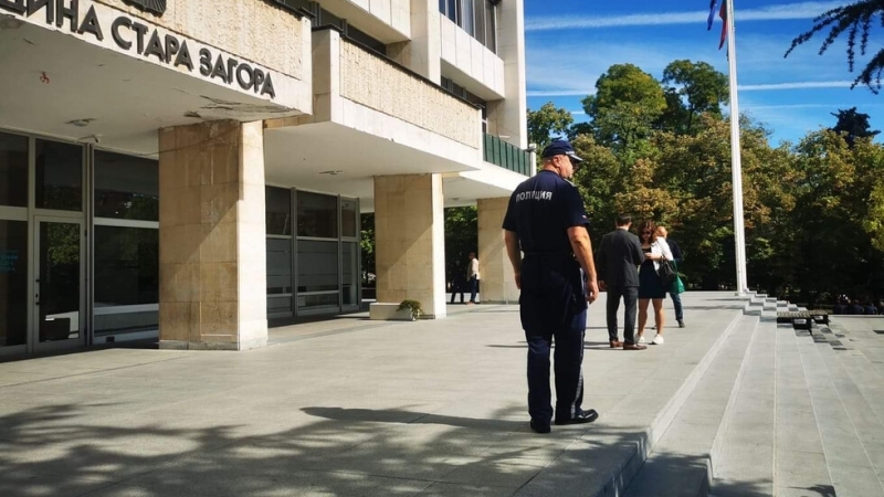 Сигнали за бомби евакуираха две общини у нас днес
Преди броени