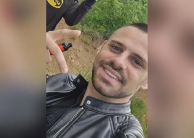 Издирват изчезнал в събота вечерта 21 годишен мъж Ивайло Стоянов е от
