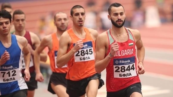 Състезателят на СК Атлет Мездра Митко Ценов остава непобеден на 1500