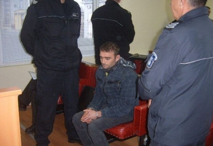 Черна прокоба висне над килията в която е лежал затворникът