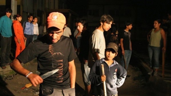 Мъж е задържан за това че наръгал свой роднина при