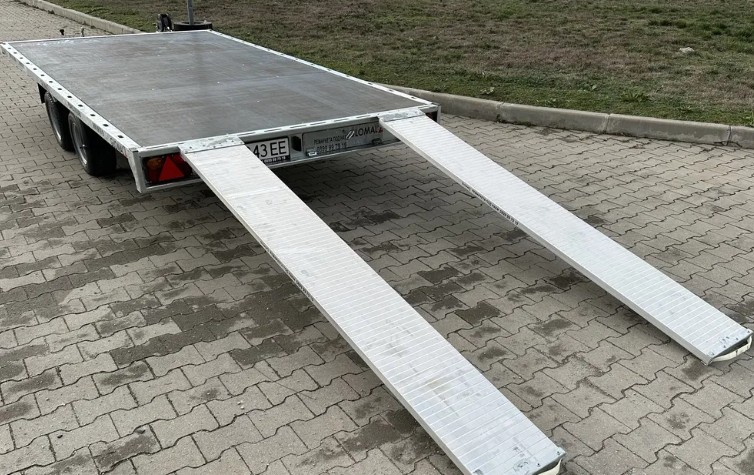 Криминално проявени са откраднали части от ремарке във Враца съобщиха