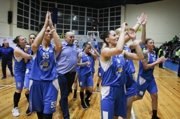 Монтана 2003 победи убедително гостуващия Берое Стара Загора с 84 64