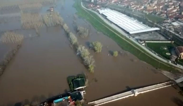 Река Марица преля в Турция в района на Одрин Наводнени