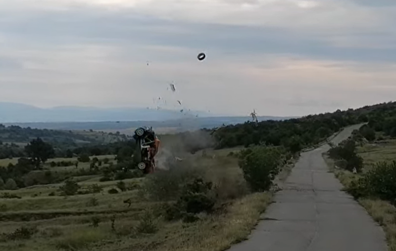 Тежка катастрофа спря Монбат Рали Сливен съобщиха от NOVA Лидерите след първия