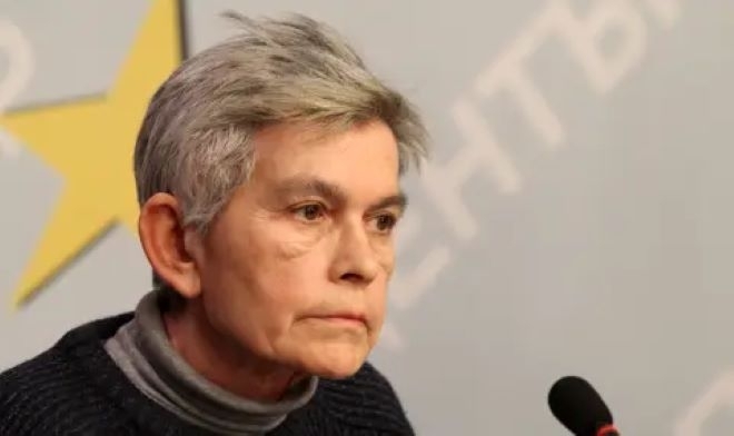 Велислава Дърева: Целият жълтопаветен елит сега е пръв на килимчето при Шиши, който вече е г-н Пеевски