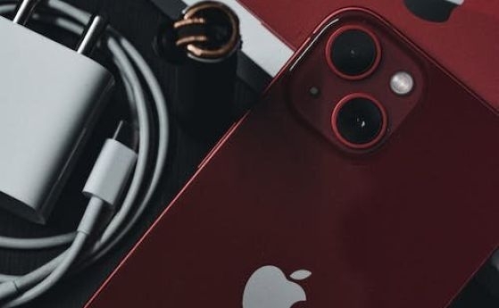 Забраниха използването на iPhone на служителите на Кремъл