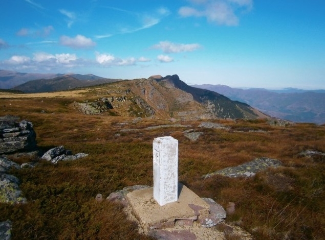 Спасителни екипи издирват турист изчезнал в Балкана над монтанското село