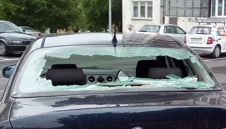 Млад мъж от Софийско потроши колата на врачанин научи BulNews Престъплението