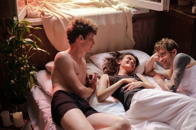 1 Трябва ли да се отказваме от любовната игра при