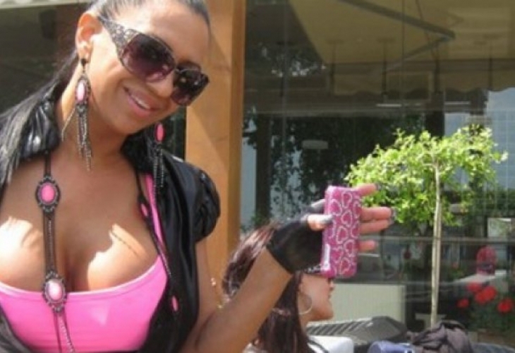 Скандалната вдовица Анита Мейзер която е подсъдима за секс убийството