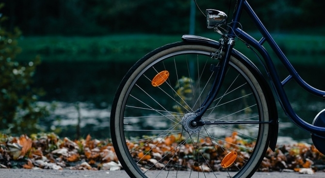 Трактор блъсна велосипедист на околовръстния път на Пловдив съобщиха от полицията