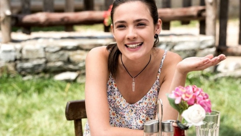 Младата и обичана актрисата Лорина Камбурова е починала днес в