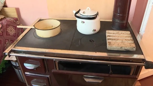 Отоплението на твърдо гориво гони рекордни цени Оказва се че