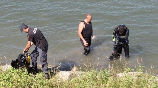 50 годишен мъж е бил отркит мъртъв във водите на р