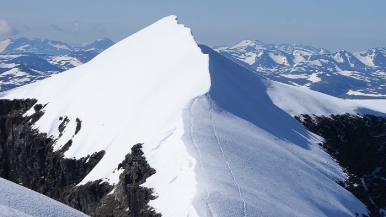Най високият връх на Швеция ледник на южния връх на