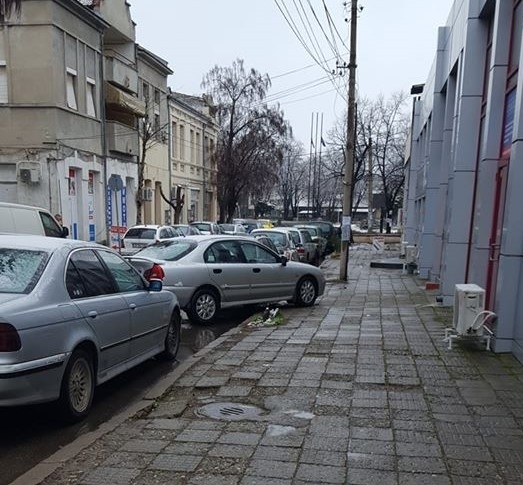 Нелепото паркиране във Видин е неизменна част от града а