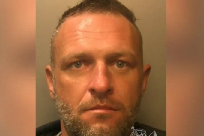 Жена в Монмутшир Уелс откри че някой е нахлул с