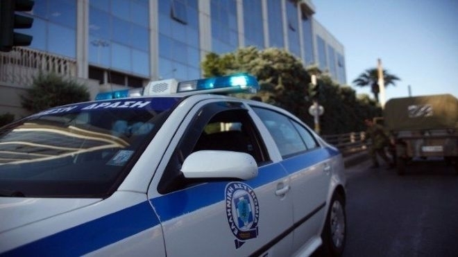 Гръцката полиция разби група за телефонни измами с изкуствен интелект