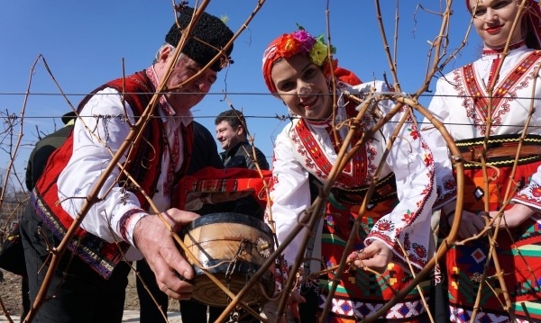 Община Лом кани жителите и гостите на града на празник