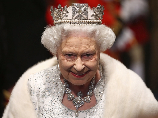 Във Великобритания е започнало тайно обсъждане кой може да наследи кралицата