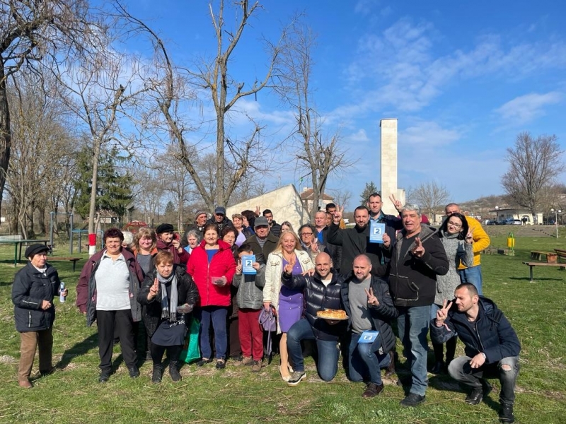 Красен Кръстев  и кандидати за народни представители на ГЕРБ