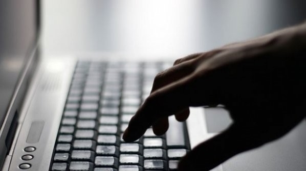 Нова атака с фишинг имейли за непогасени задължения към НАП