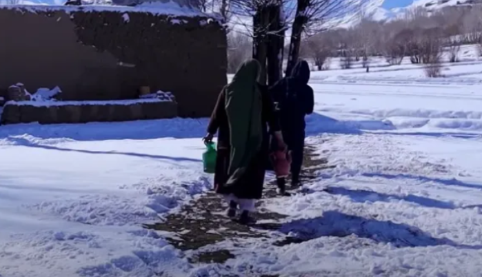 Студена вълна в Афганистан Заради температурите които паднаха до 33