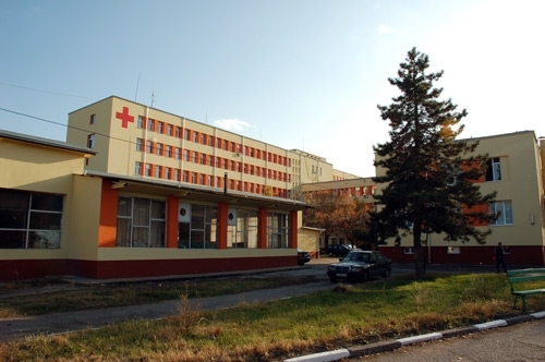 Триажен COVID кабинет с възможност за бърз антигенен тест откри