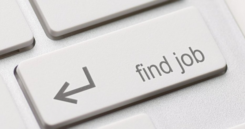 Регистрираната в бюрата по труда безработица продължава да се понижава