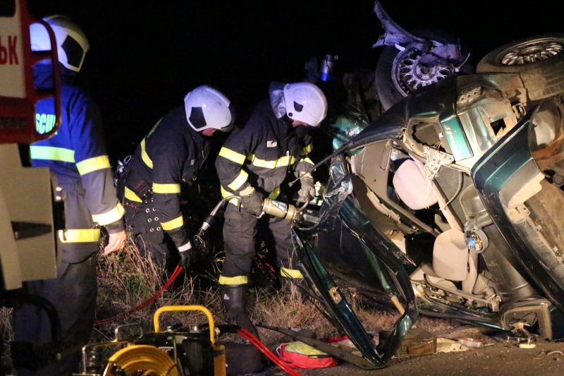 Двама души са загинали след тежка катастрофана пътя Стара Загора