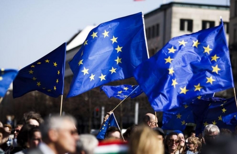 Българите са подчертано проевропейски настроени и доверието в Европейския съюз ЕС се