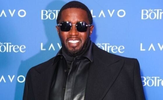 Порнозвездата Адриа Инглиш твърди че е била наета като